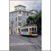 2001-04-29 28 Rua Saraiva de Carvalho 562 (05619179).jpg